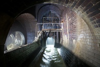 Penstock controlled overflow chamber (Hulme Flume's Little Brother)